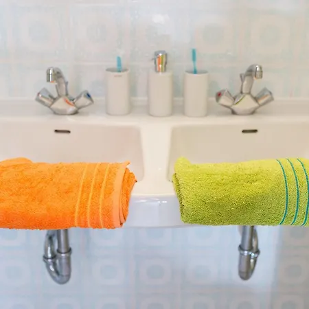 Ferienwohnung Mit Schwimmbad Am Kurpark شقة *