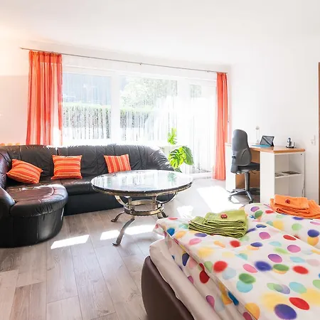 شقة Ferienwohnung Mit Schwimmbad Am Kurpark *